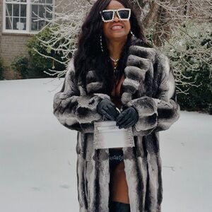 New Full length full pelt loose cut Empress Chinchilla Fur Coat Jacket M-L 8-14